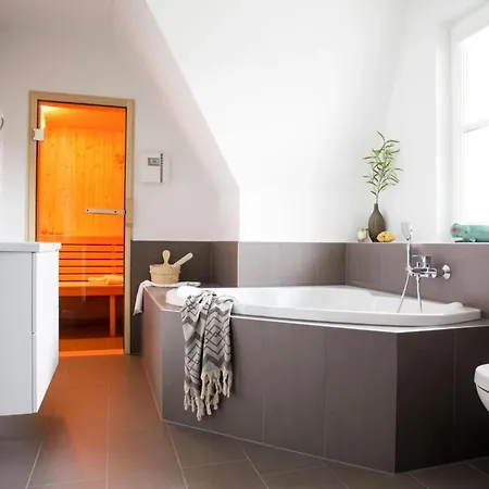 Haus Am Bodden Mit Sauna Fuhlendorf (Mecklenburg-Vorpommern)